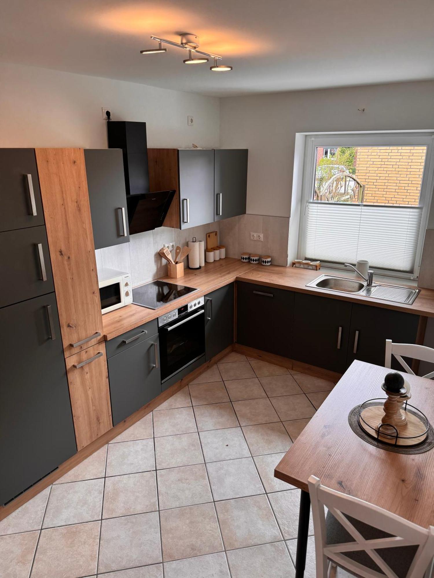 Apartamento Raum Fur Ruhe Im Norden Neumünster Exterior foto